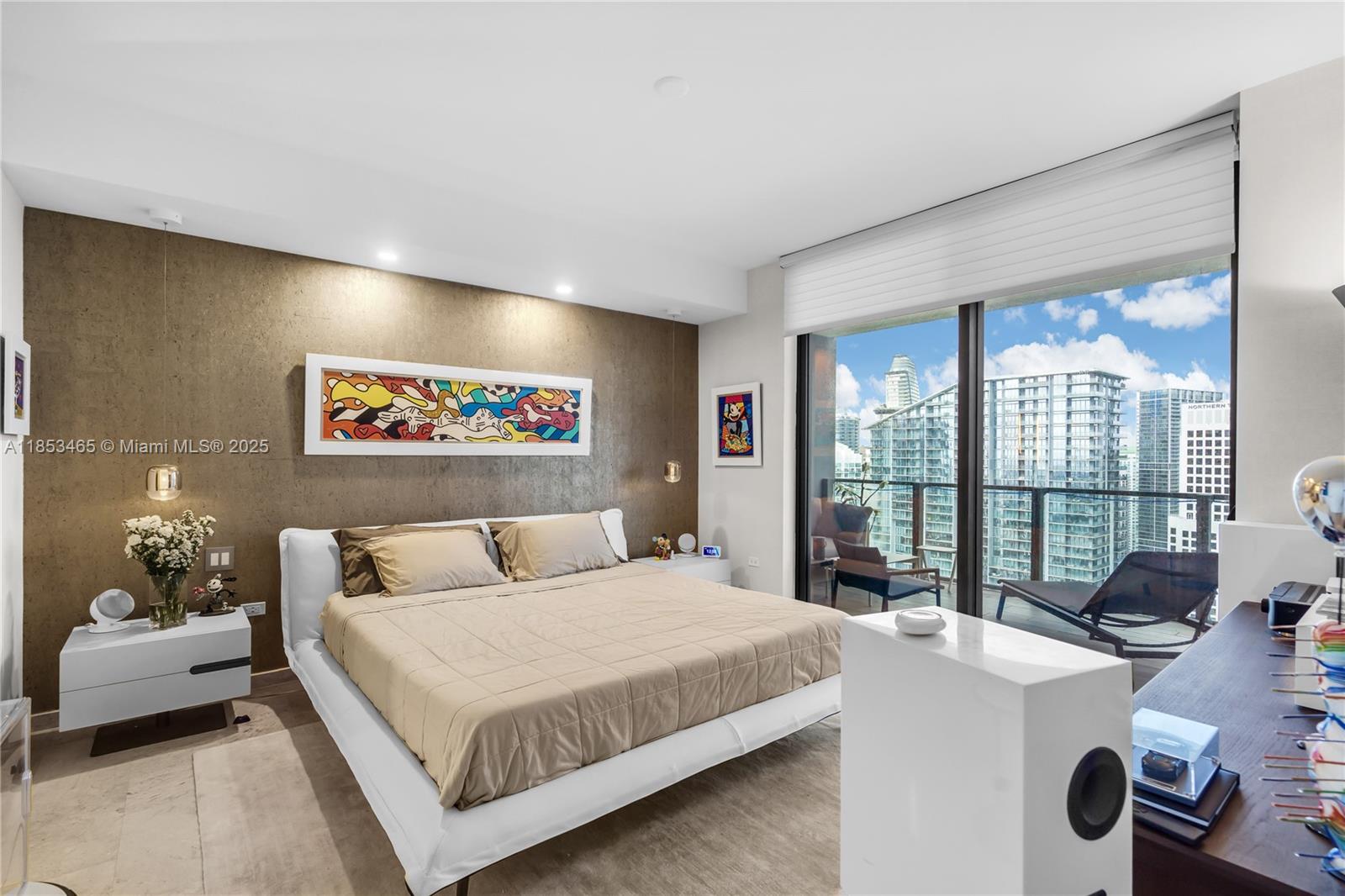 image Rise Condo11
