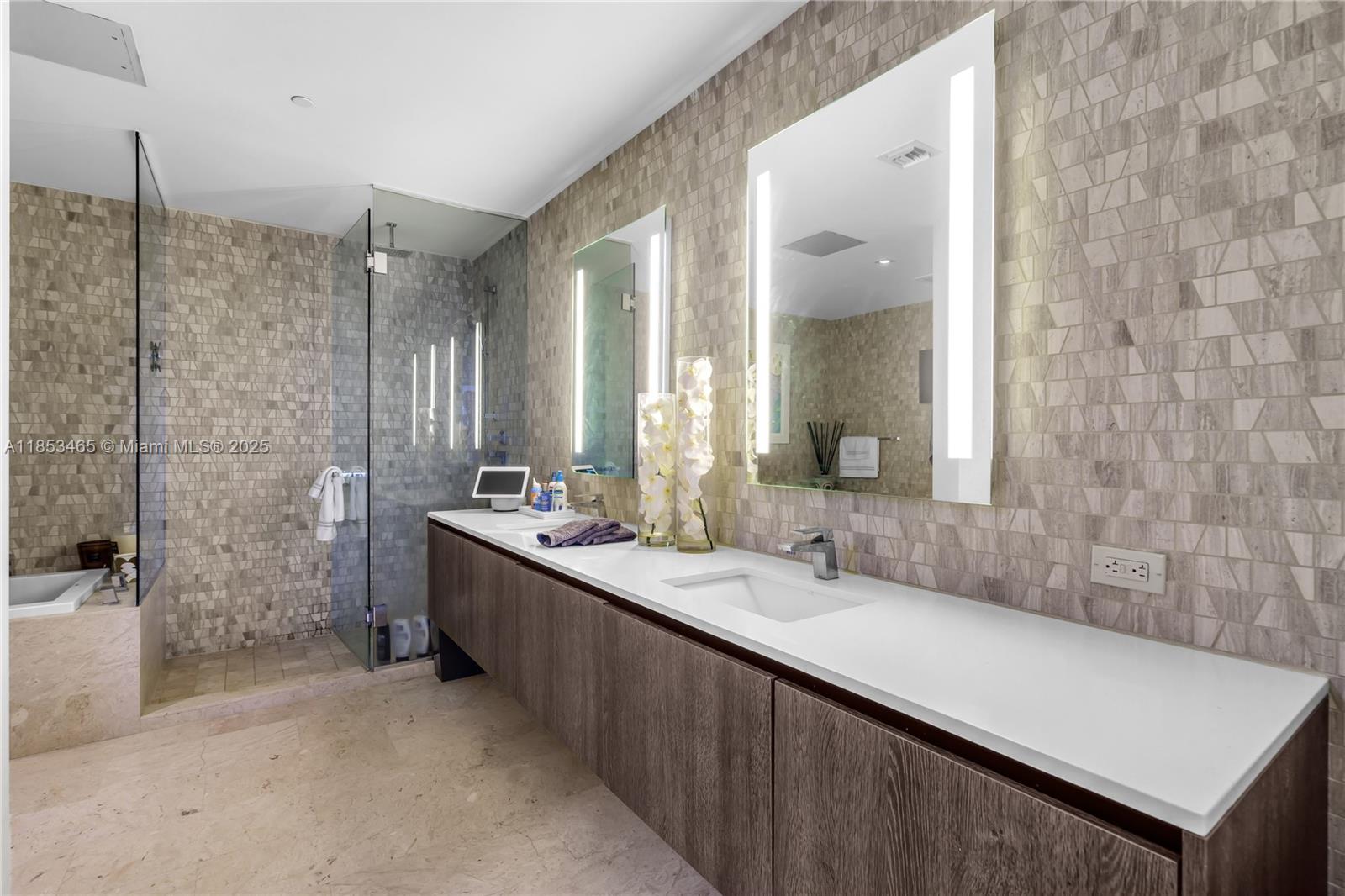 image Rise Condo14