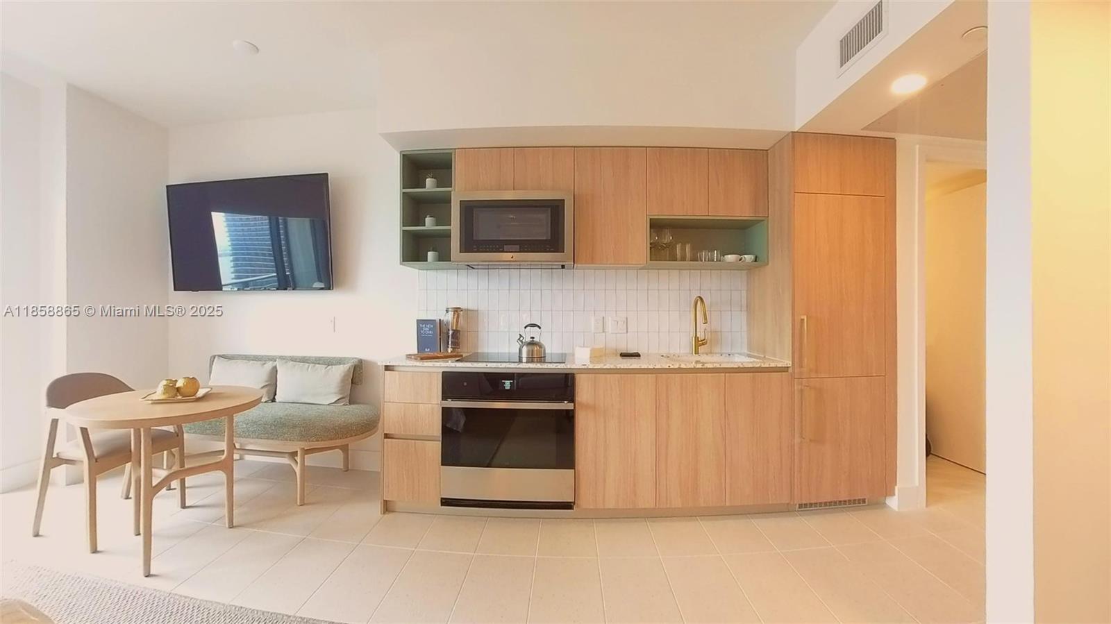 image Natiivo / Gale Residences4