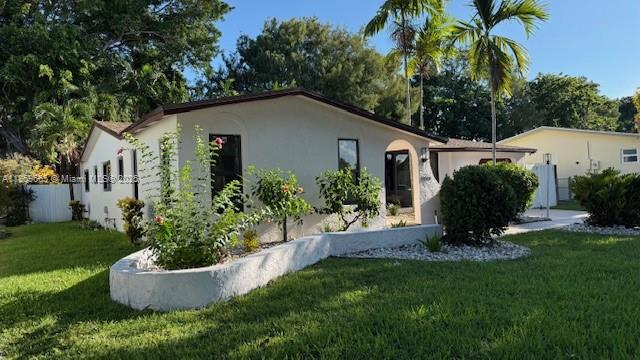 10500 NW 2nd Ct