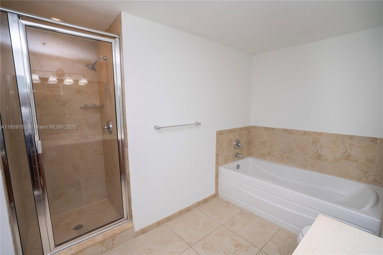 image 1300 Ponce Condo24