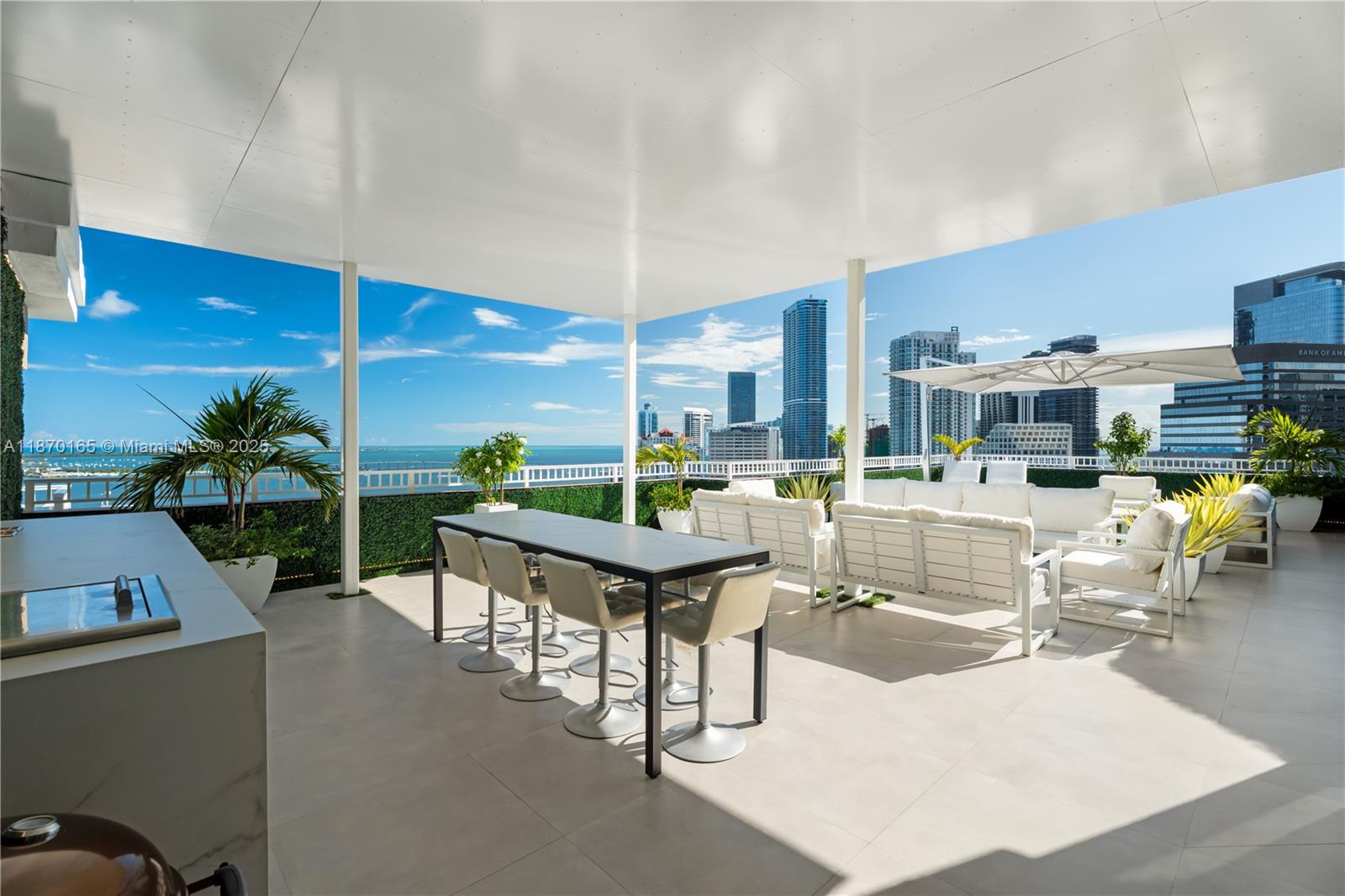 image Courts Brickell Key15