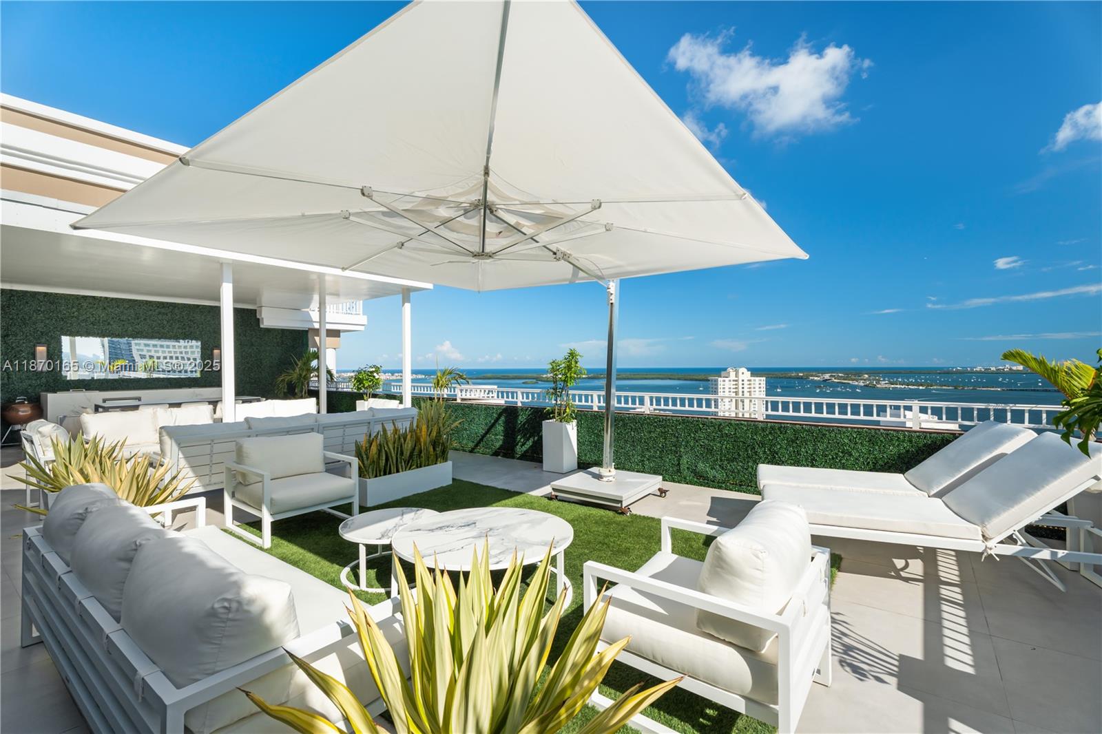 image Courts Brickell Key16