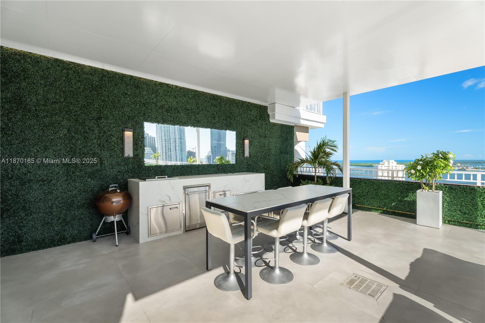 image Courts Brickell Key20