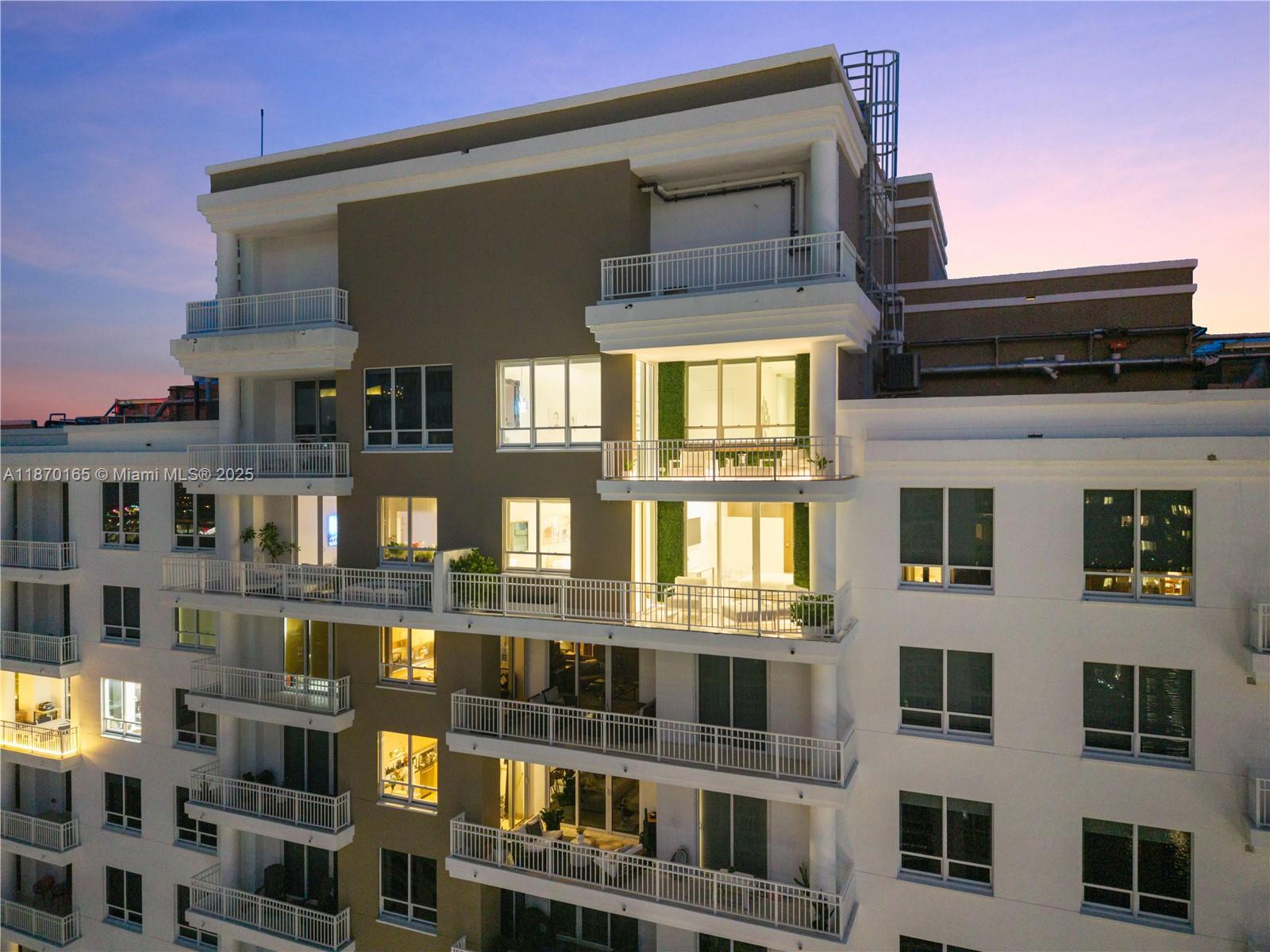 image Courts Brickell Key45