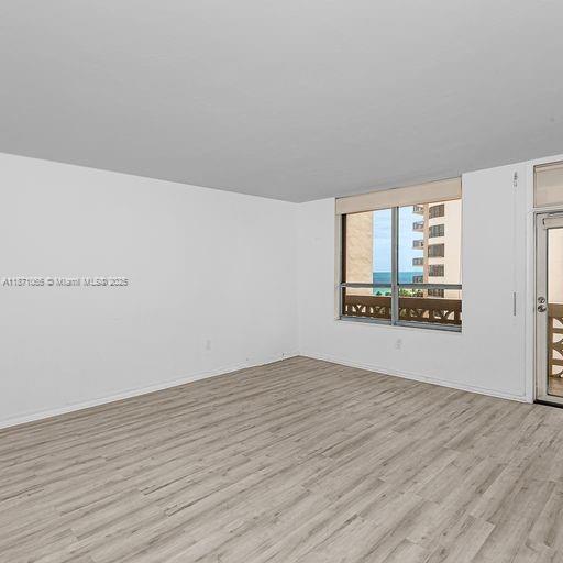 10185 Collins Ave #815