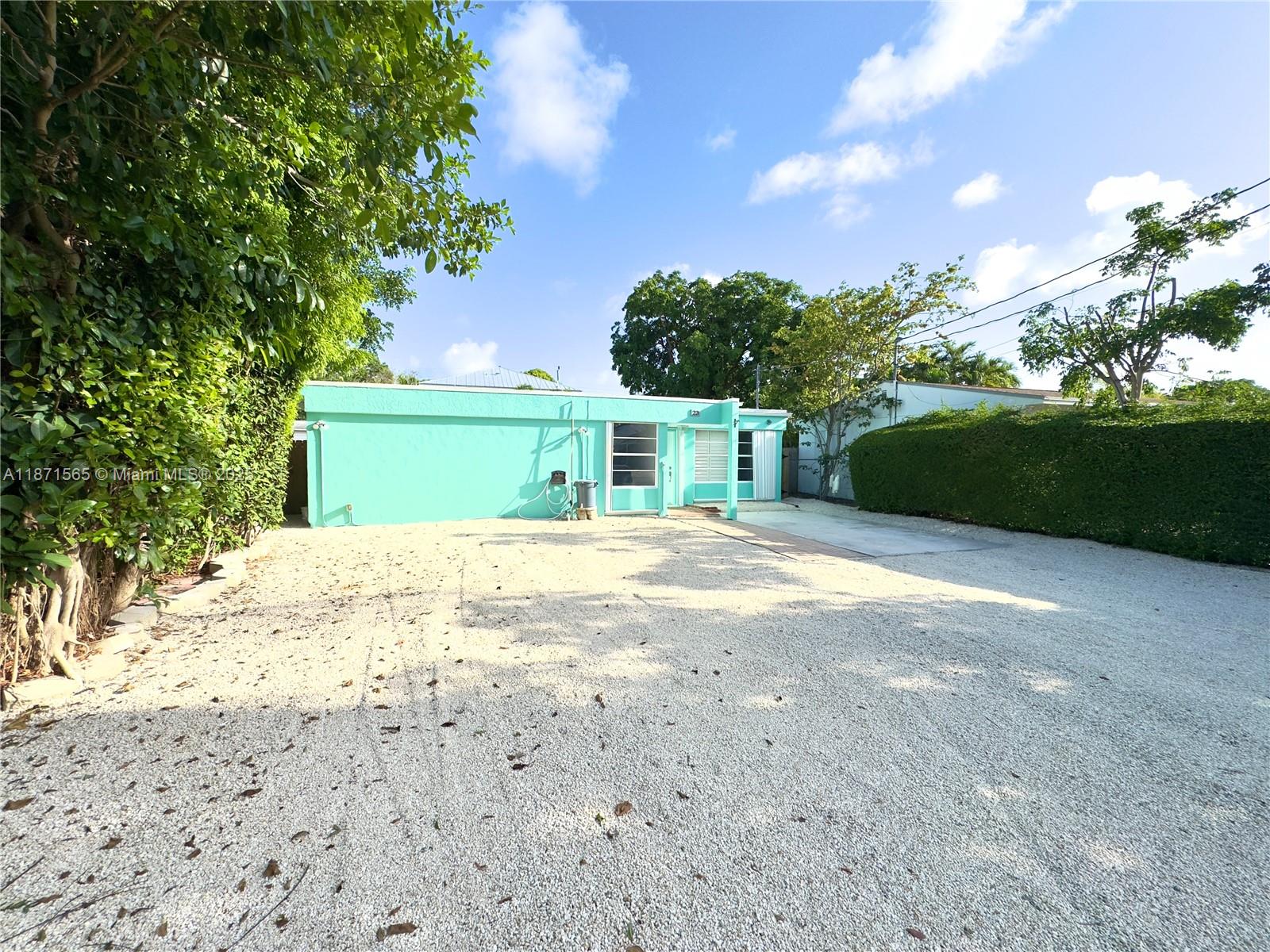 23 Snapper Ave #23
