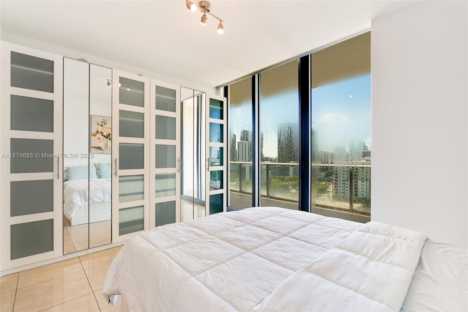 image Two Midtown Miami Condo19