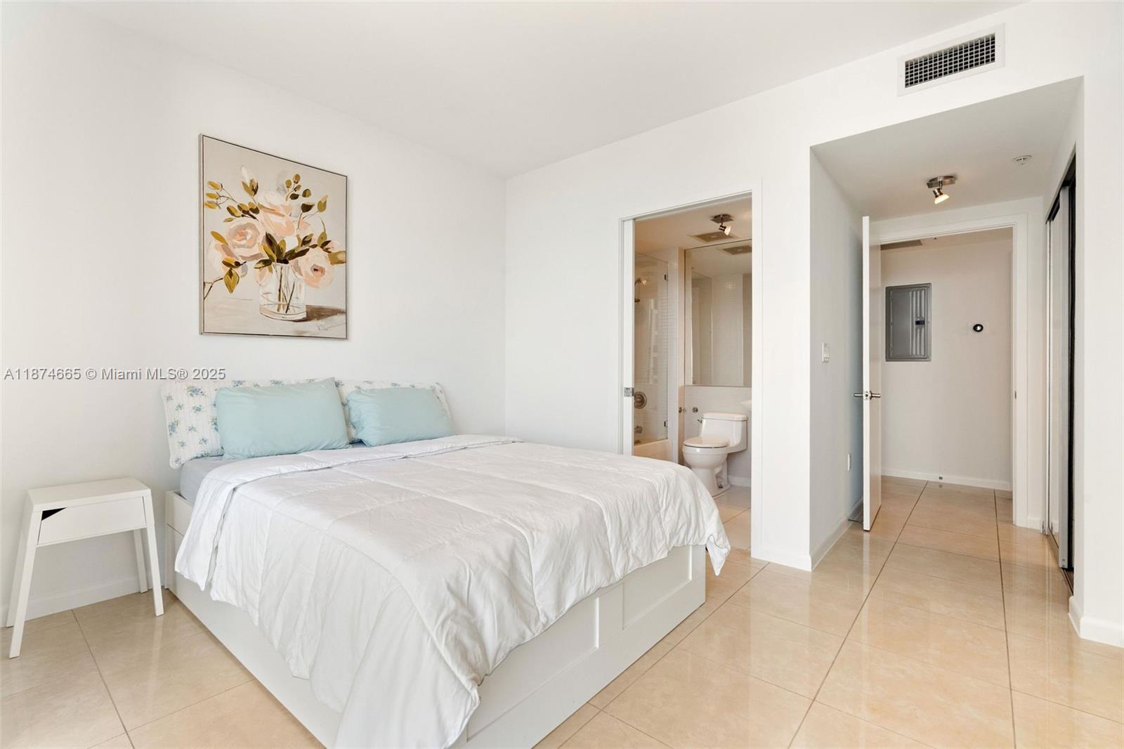image Two Midtown Miami Condo20