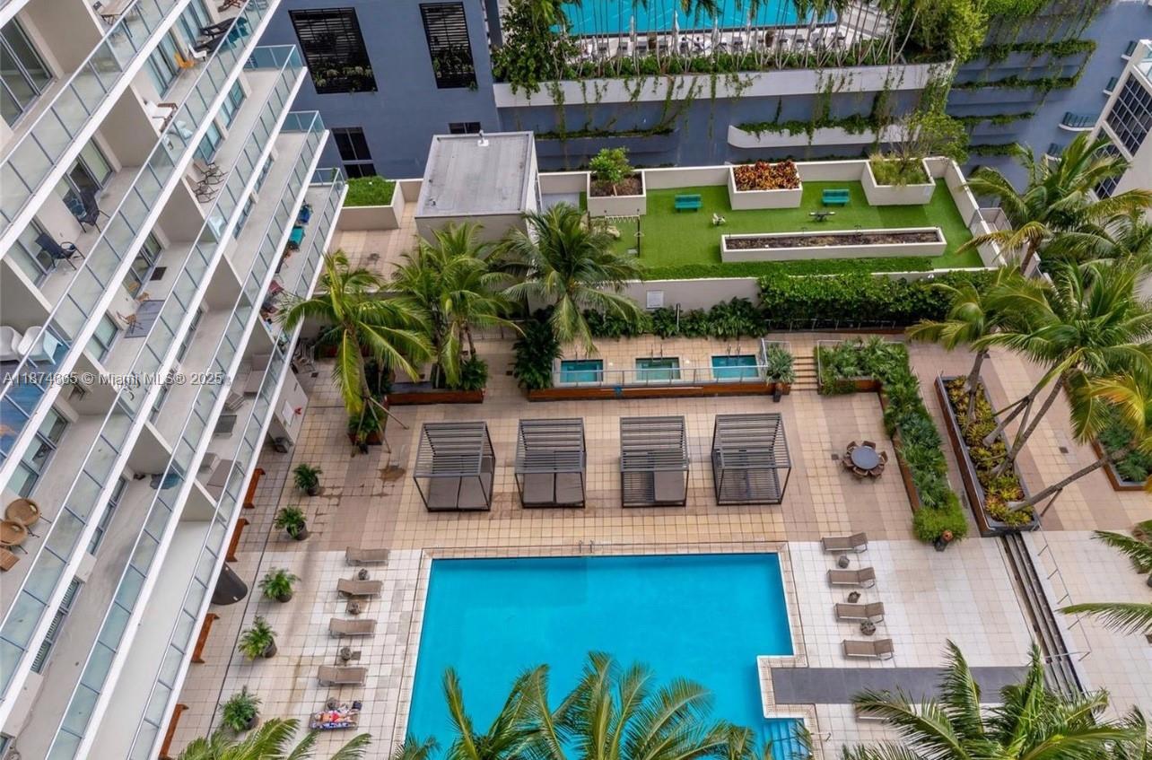 image Two Midtown Miami Condo25