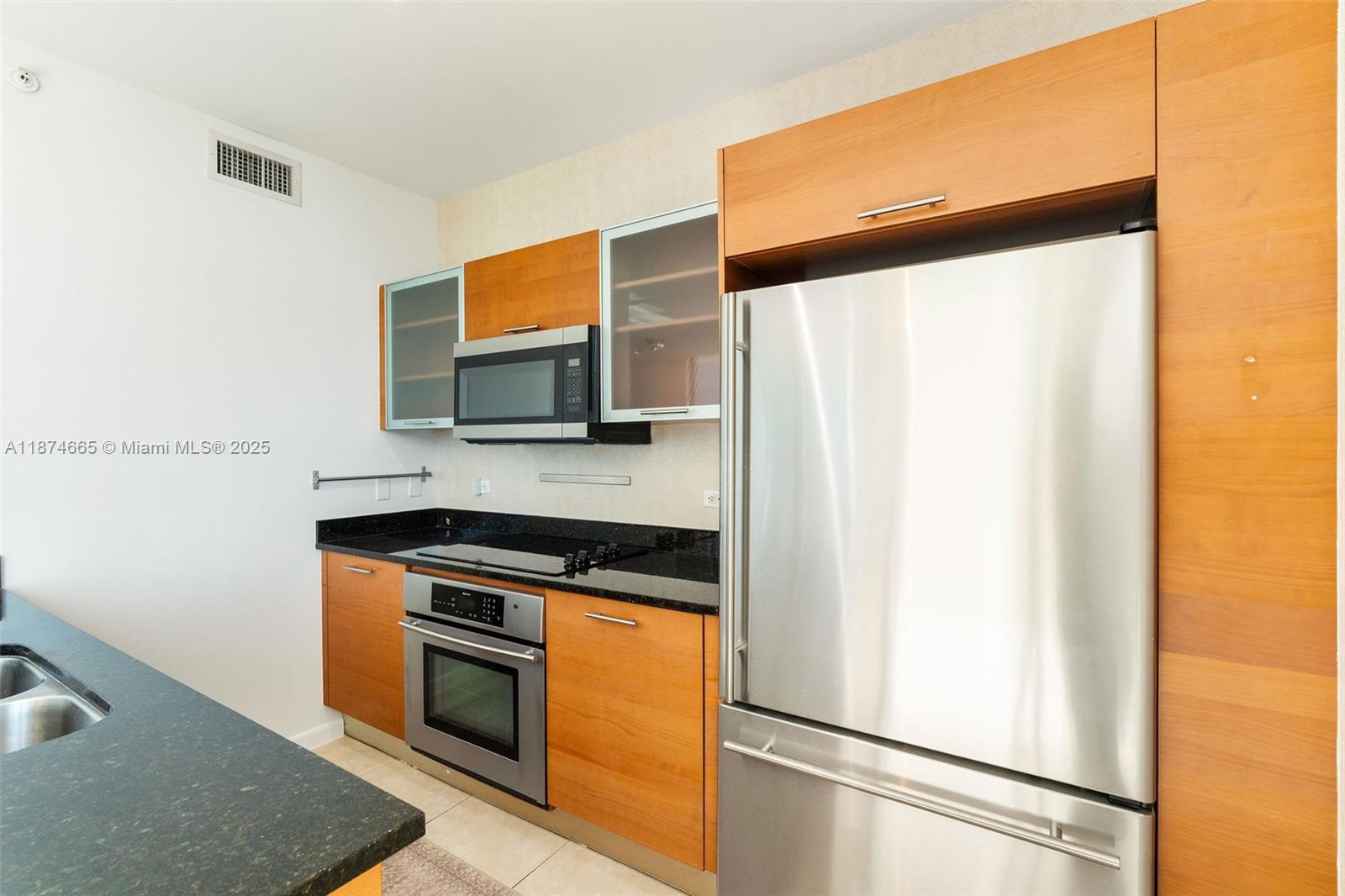 image Two Midtown Miami Condo7