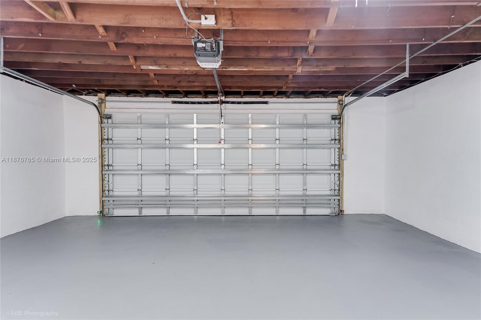 1120 NE 86th St Miami, FL 33138