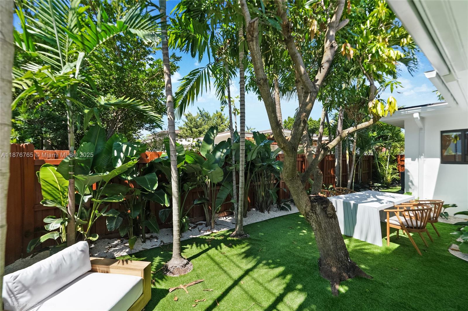 1120 NE 86th St Miami, FL 33138