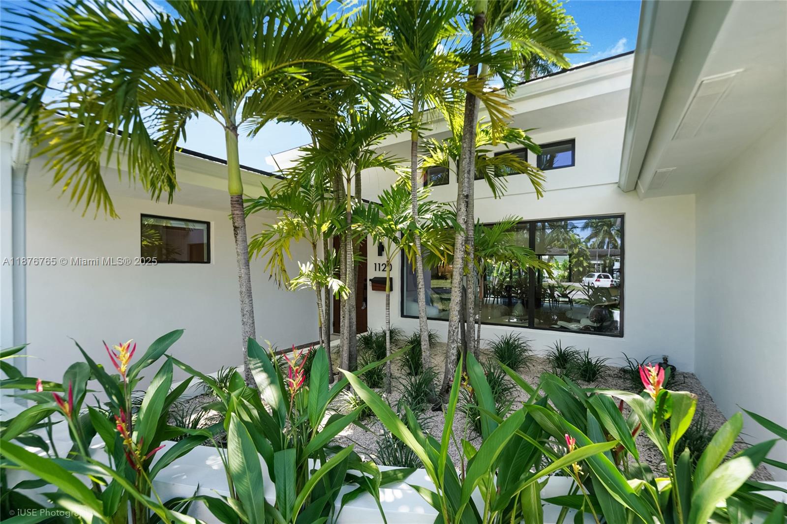 1120 NE 86th St Miami, FL 33138