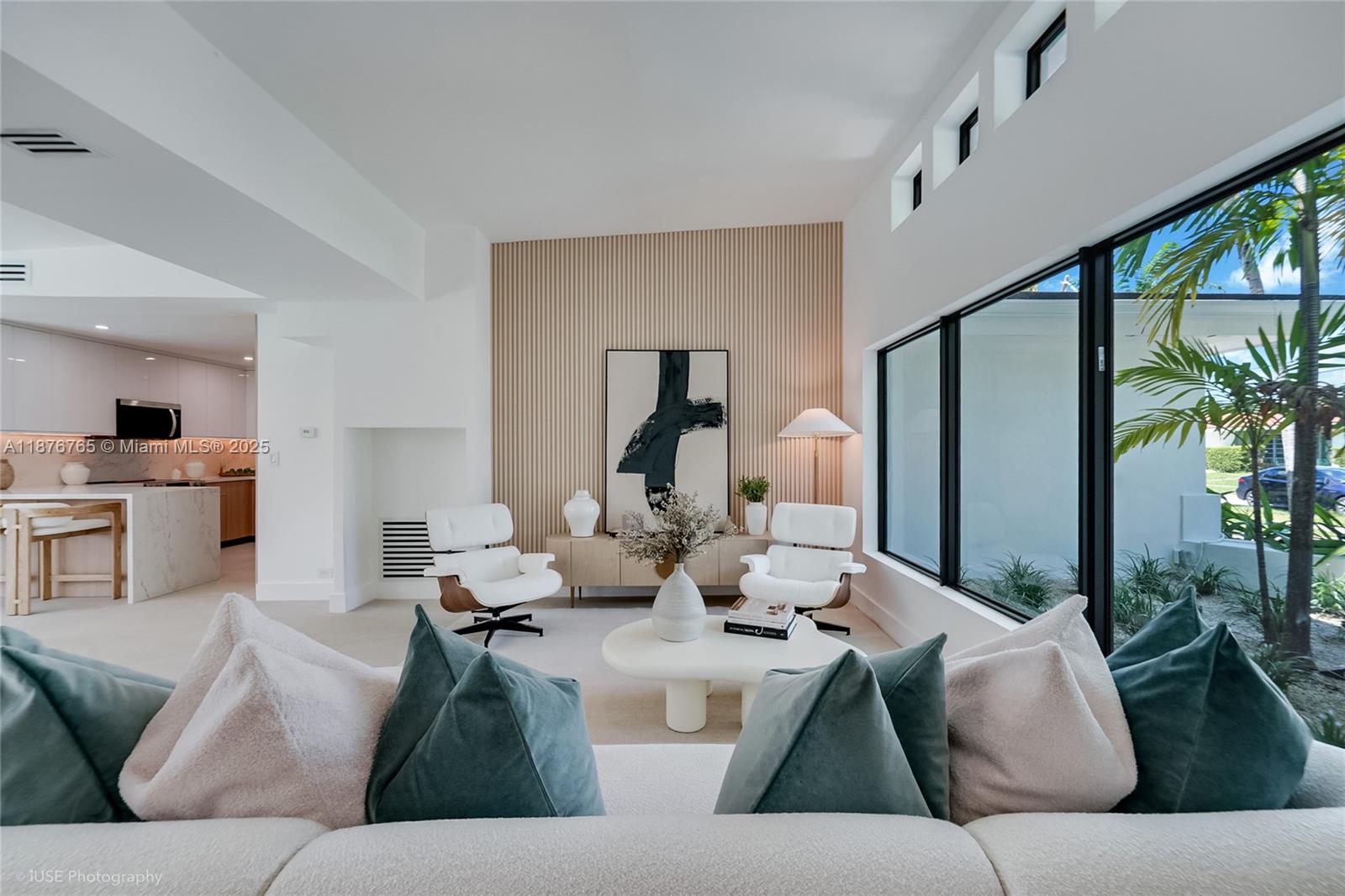 1120 NE 86th St Miami, FL 33138