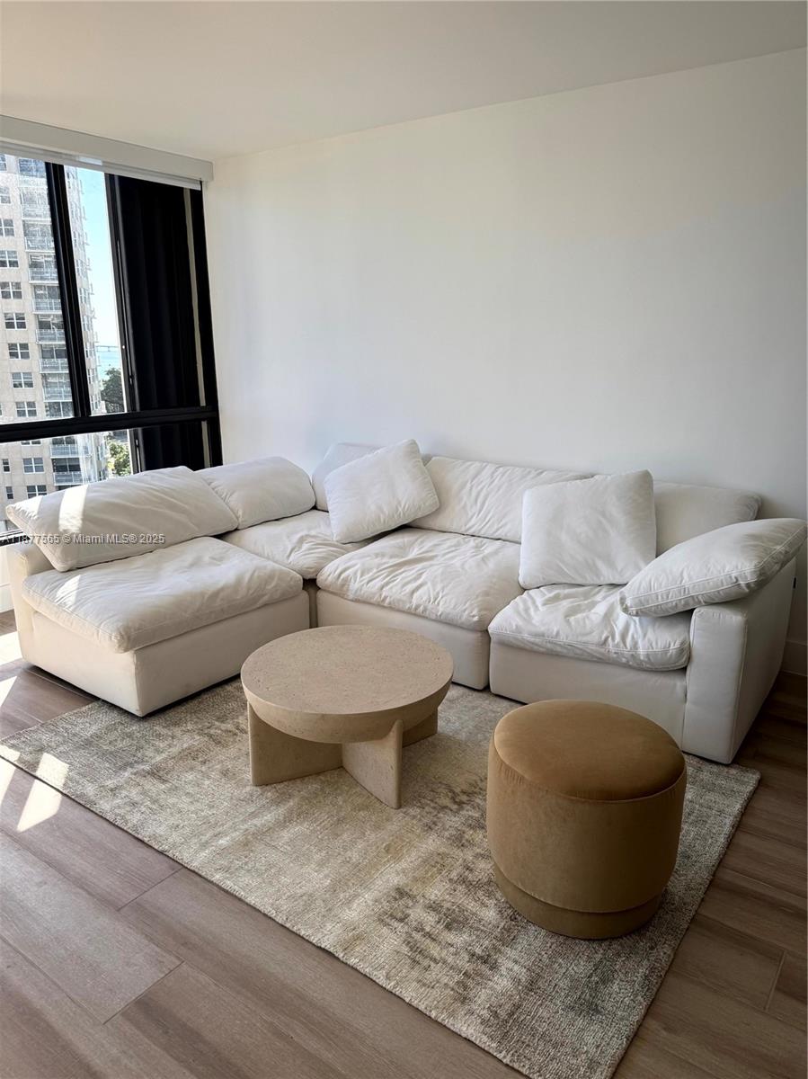 image Brickell Key One Condo9