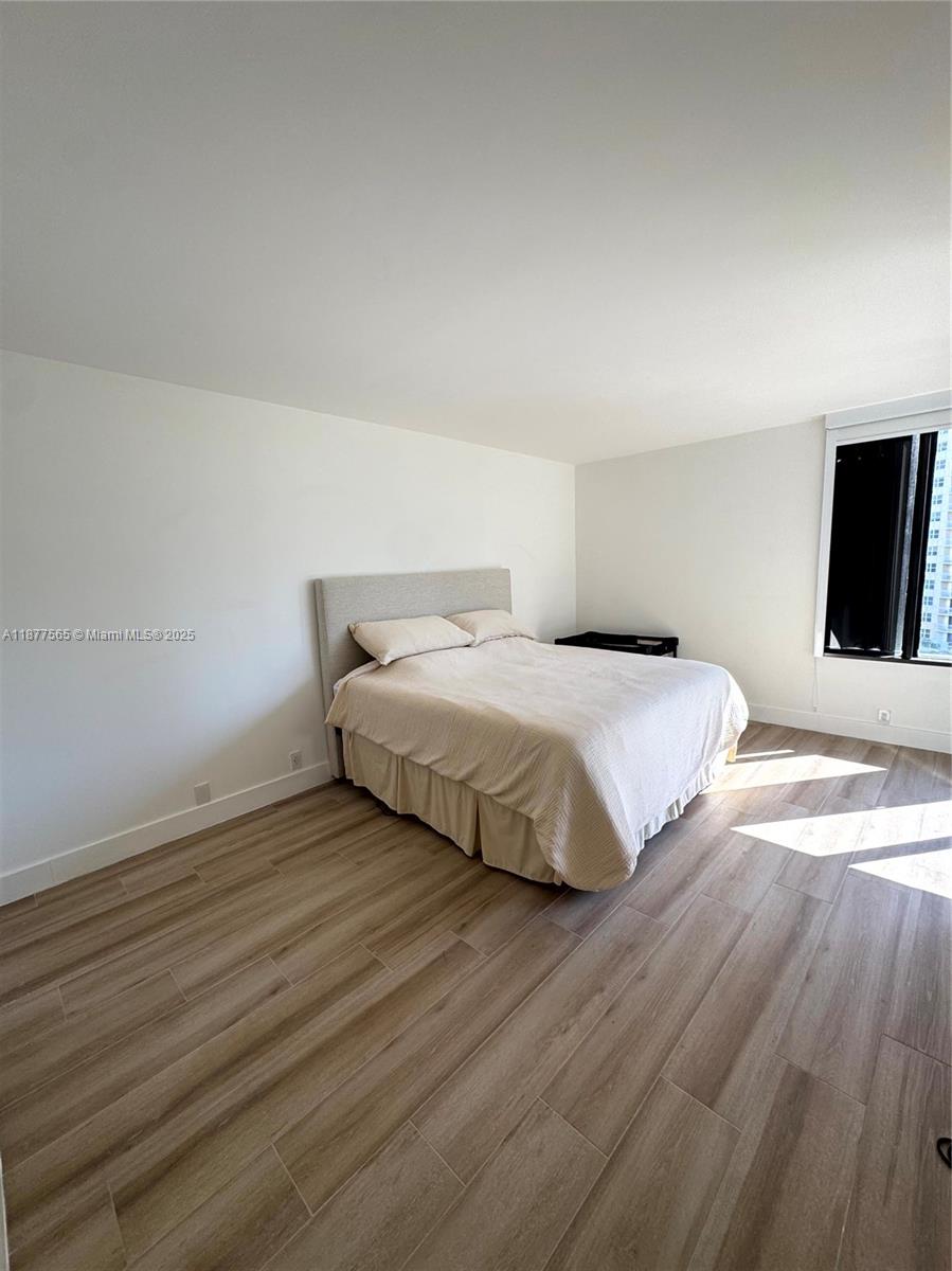 image Brickell Key One Condo21