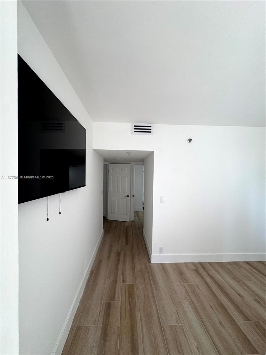 image Brickell Key One Condo22