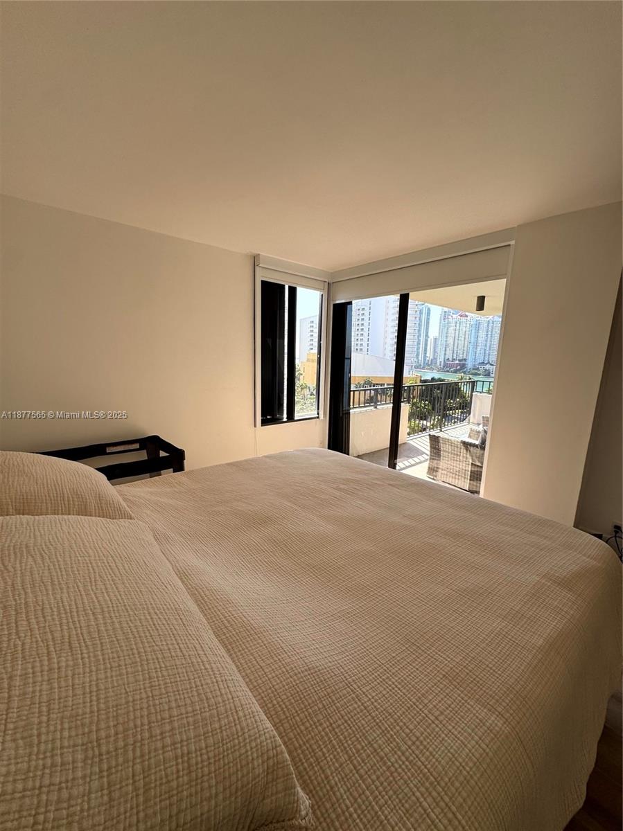 image Brickell Key One Condo24