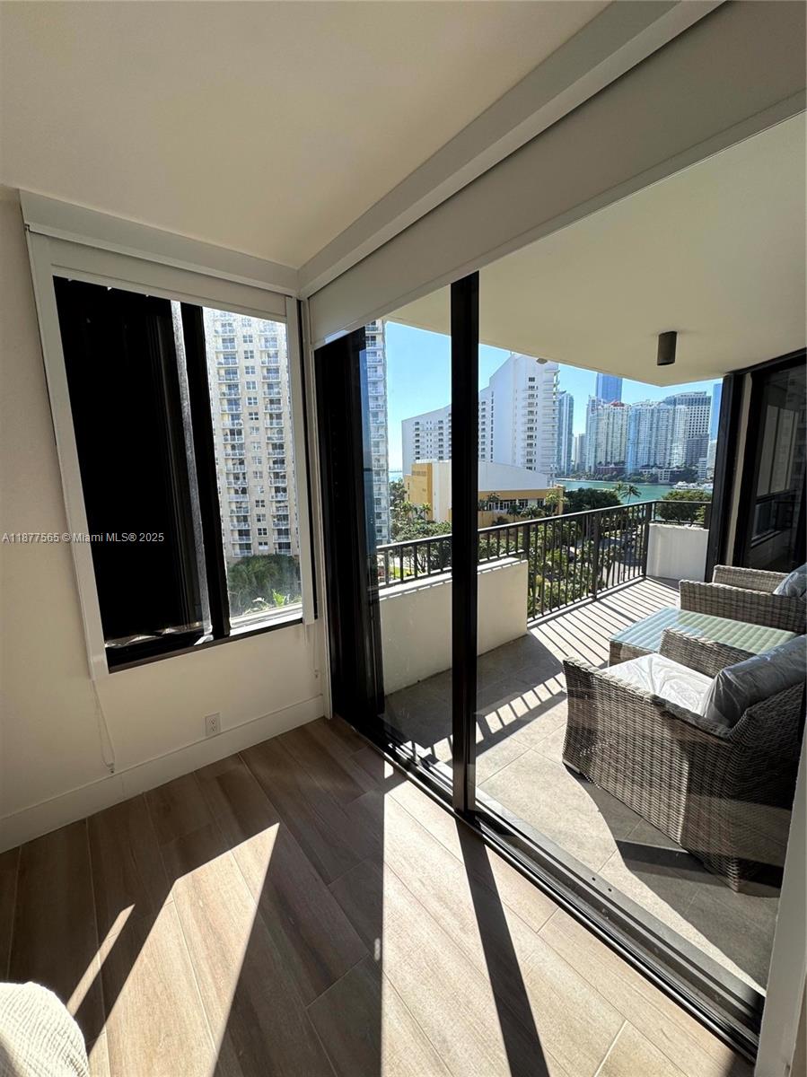 image Brickell Key One Condo25