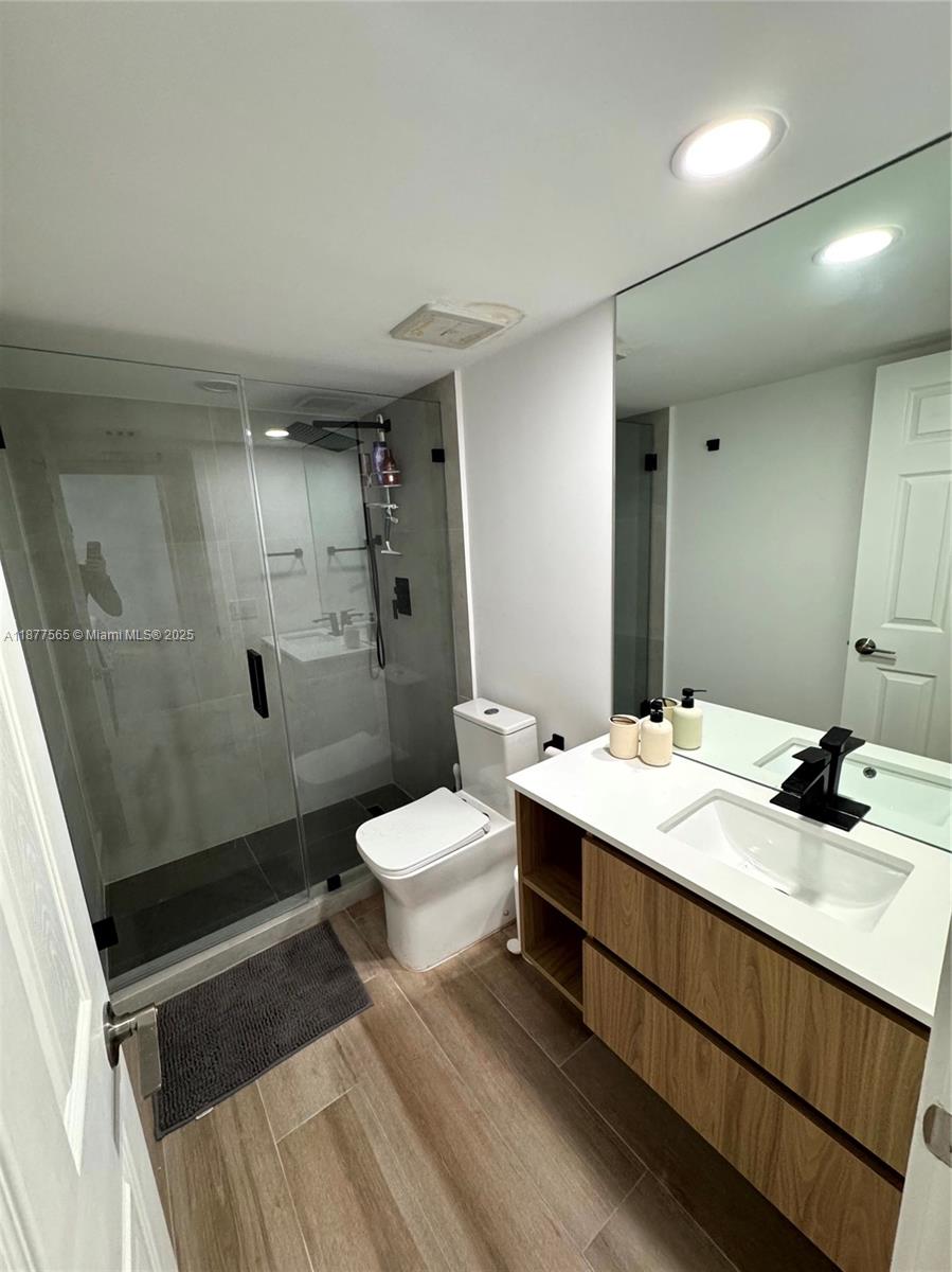 image Brickell Key One Condo38