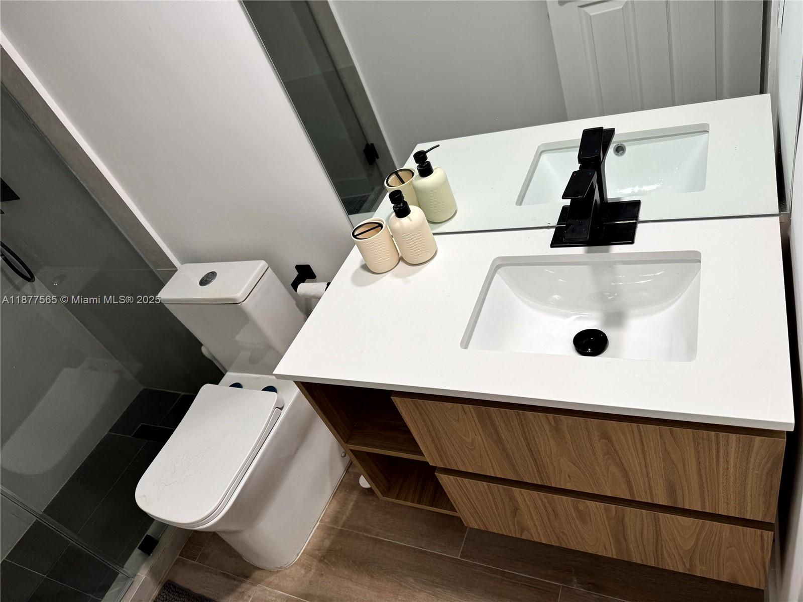 image Brickell Key One Condo39