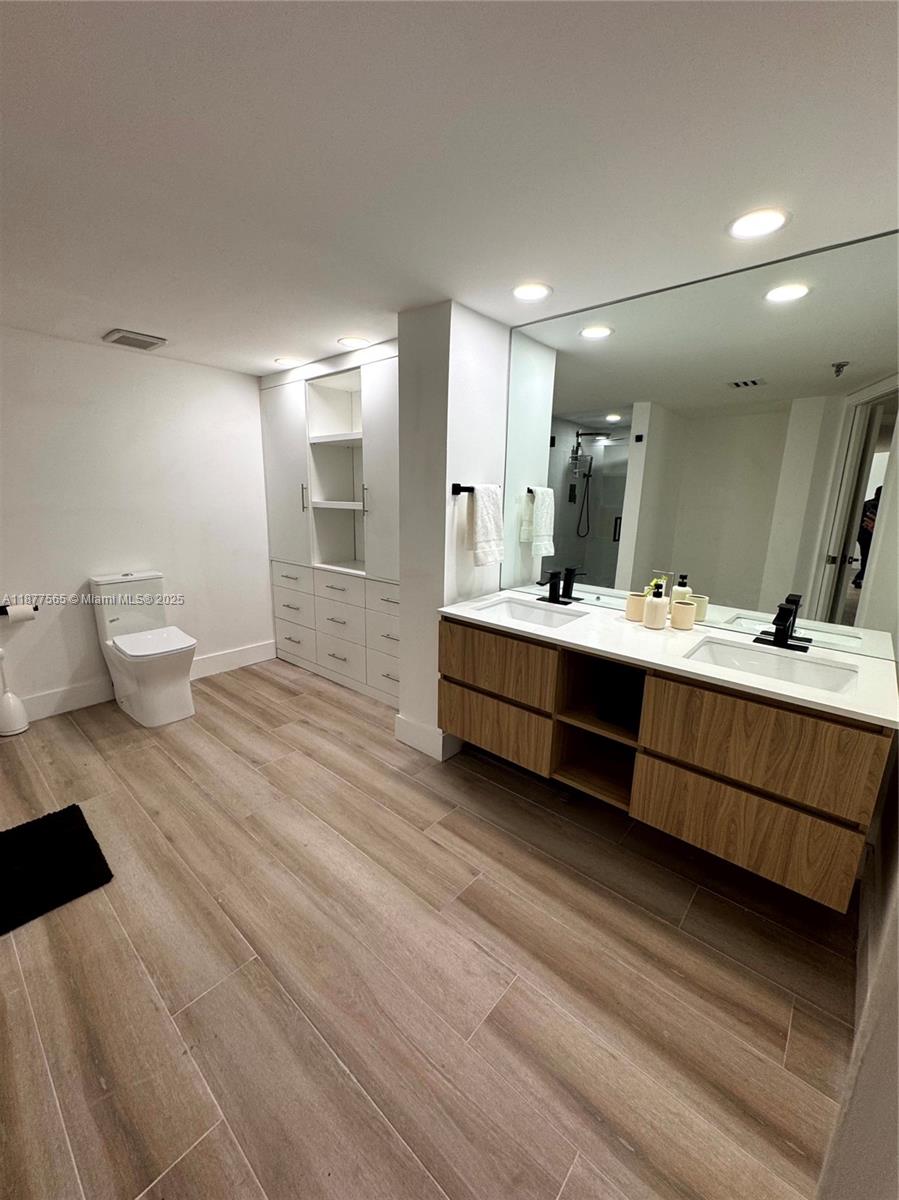image Brickell Key One Condo43