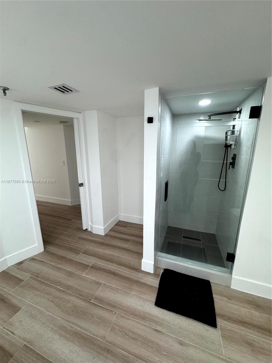 image Brickell Key One Condo52