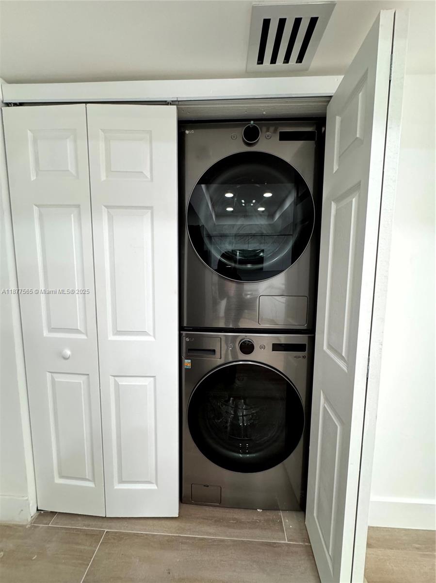 image Brickell Key One Condo53