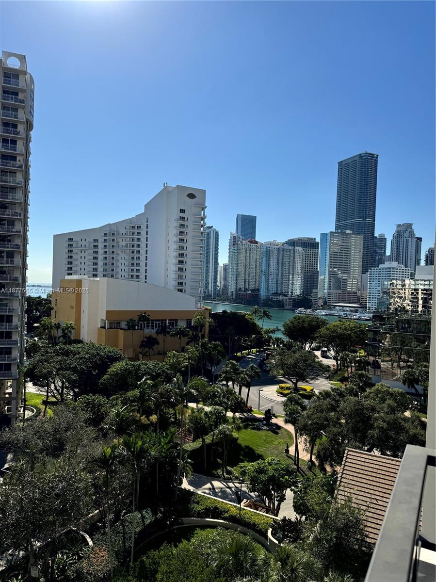 image Brickell Key One Condo64
