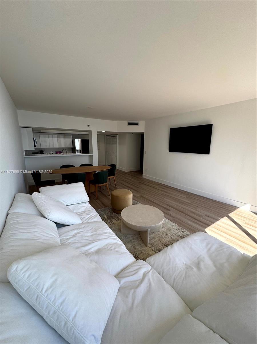 image Brickell Key One Condo7