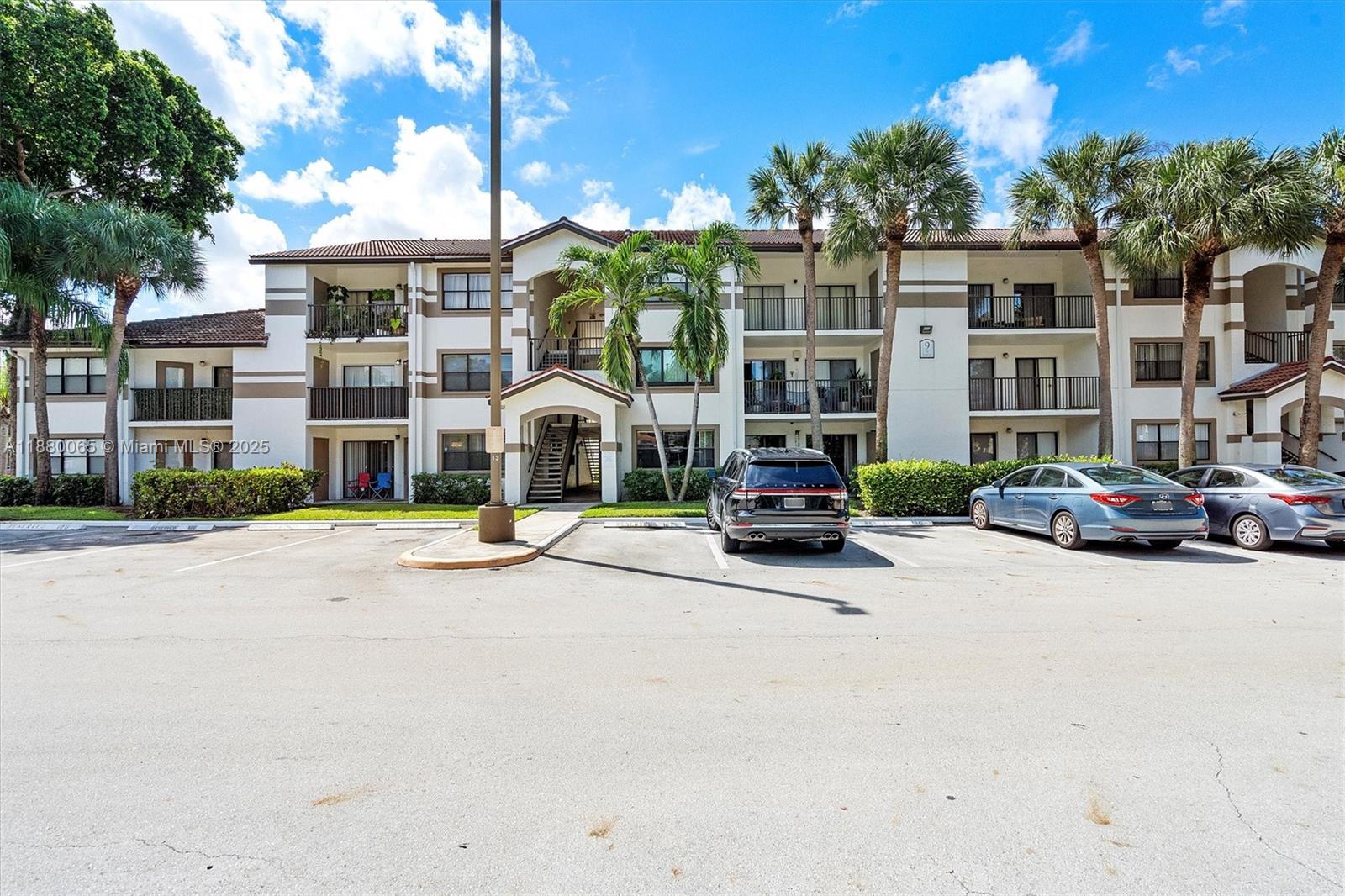 540 S Park Rd #19-9