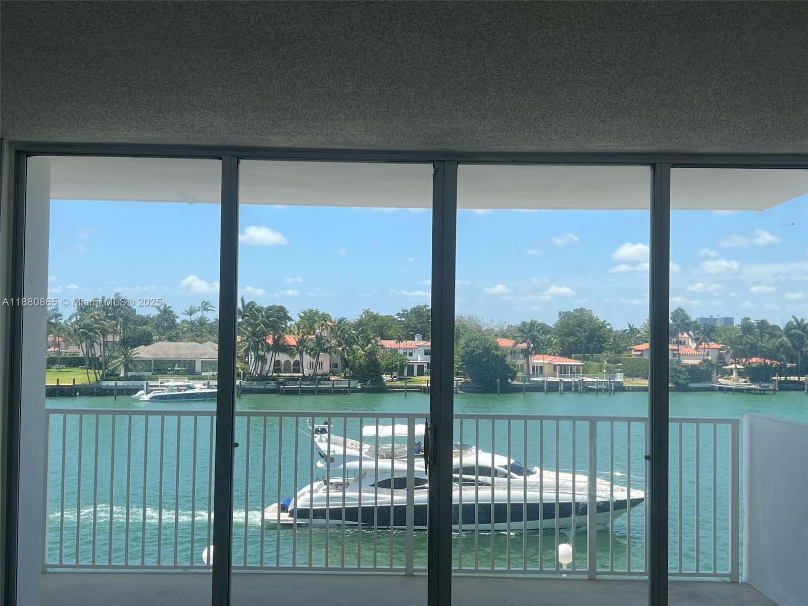 5838 Collins Ave #2A