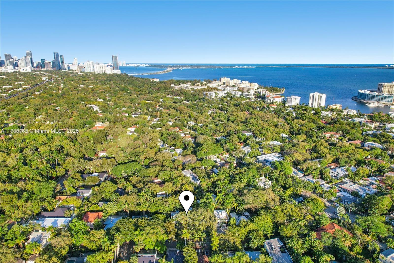 2803 Crystal Ct Coconut Grove, FL 33133