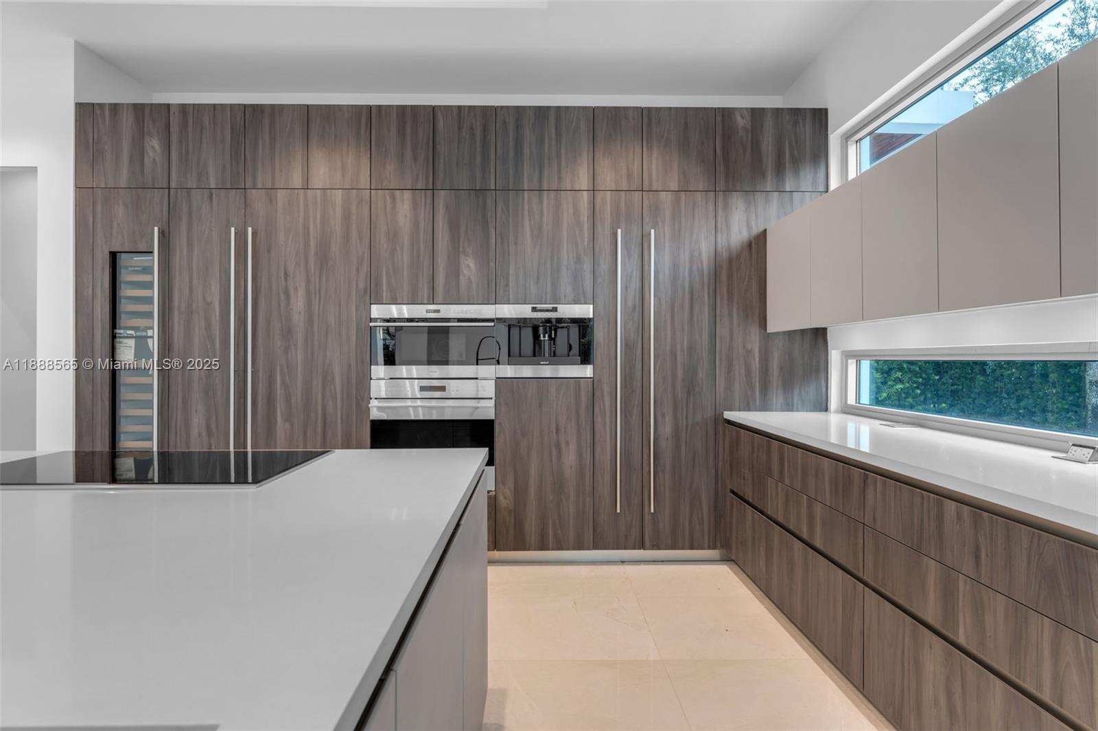 9101 SW 69th Ct Pinecrest, FL 33156