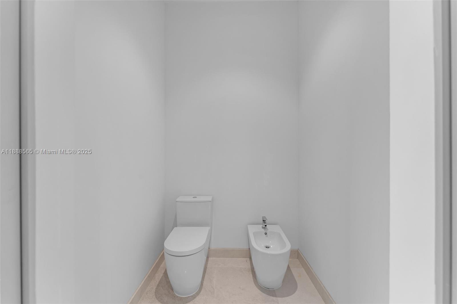 9101 SW 69th Ct Pinecrest, FL 33156