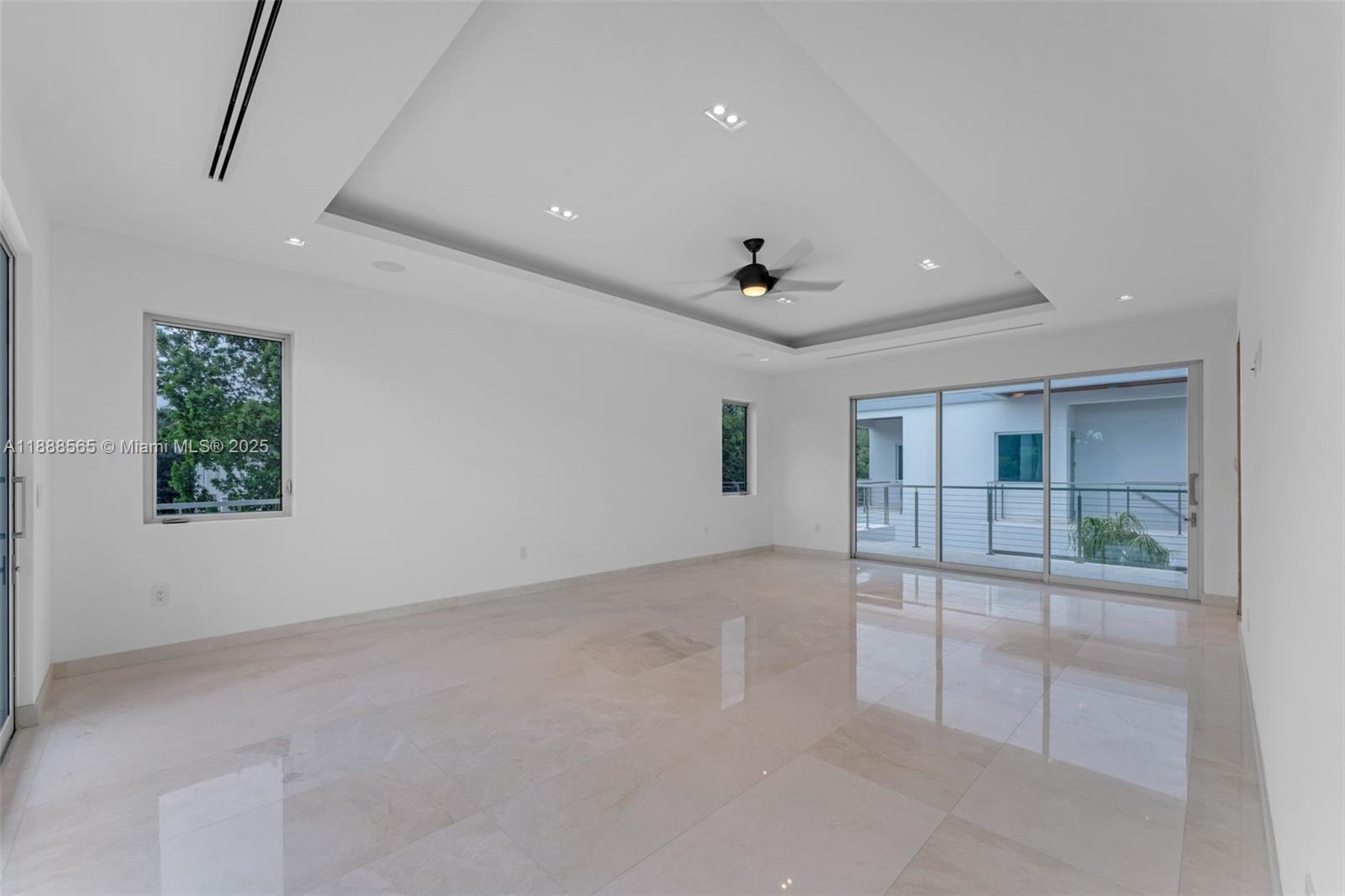 9101 SW 69th Ct Pinecrest, FL 33156