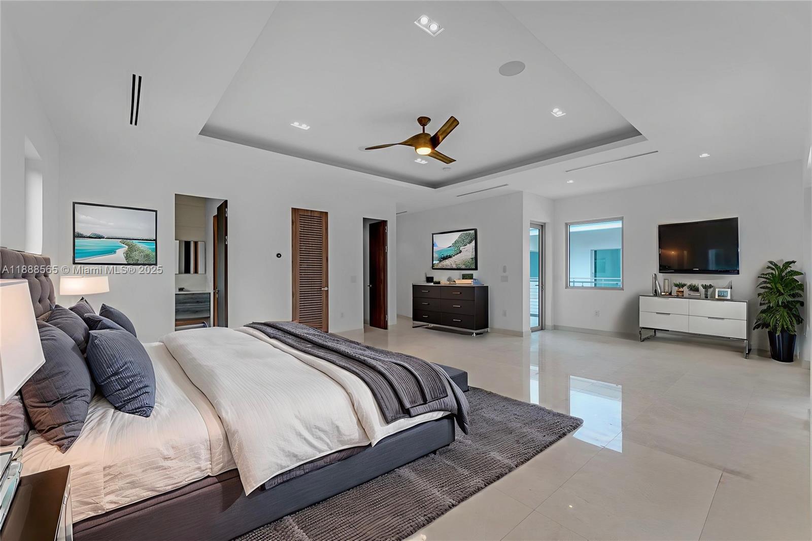 9101 SW 69th Ct Pinecrest, FL 33156