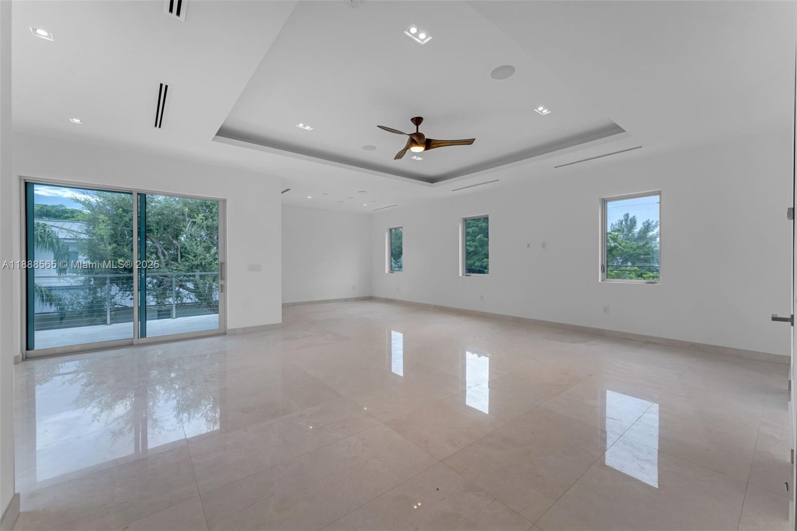 9101 SW 69th Ct Pinecrest, FL 33156