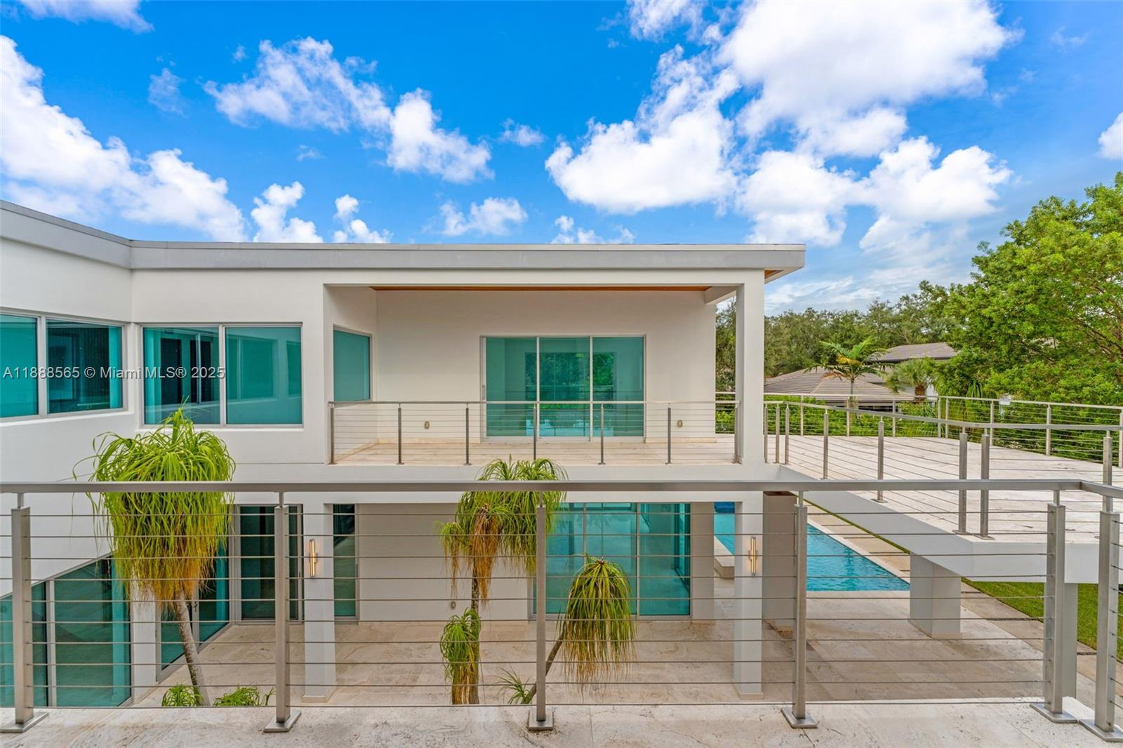 9101 SW 69th Ct Pinecrest, FL 33156