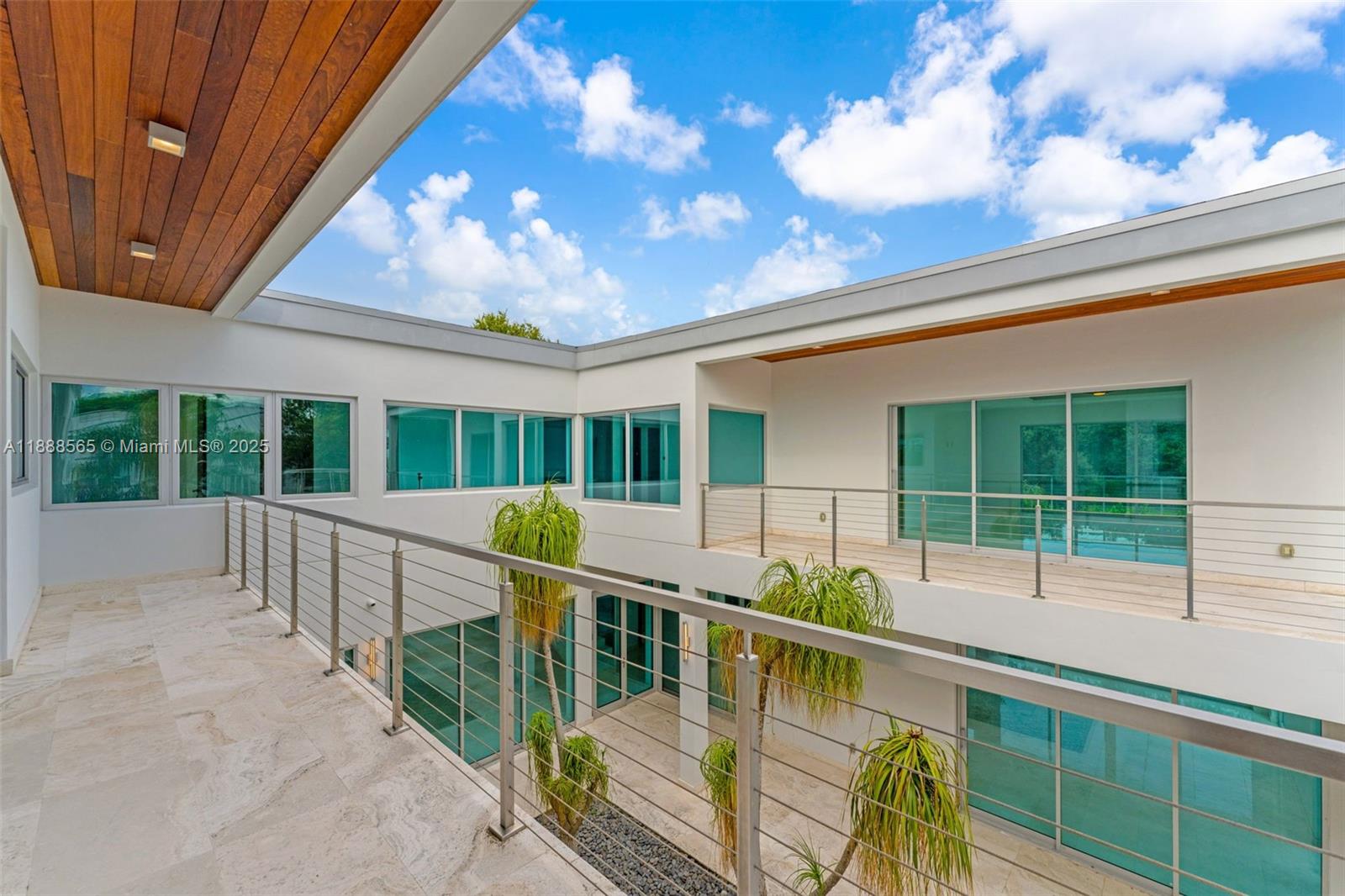 9101 SW 69th Ct Pinecrest, FL 33156