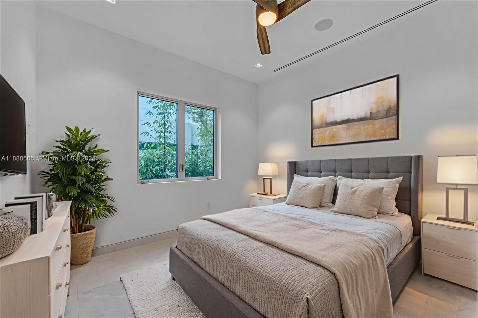 9101 SW 69th Ct Pinecrest, FL 33156