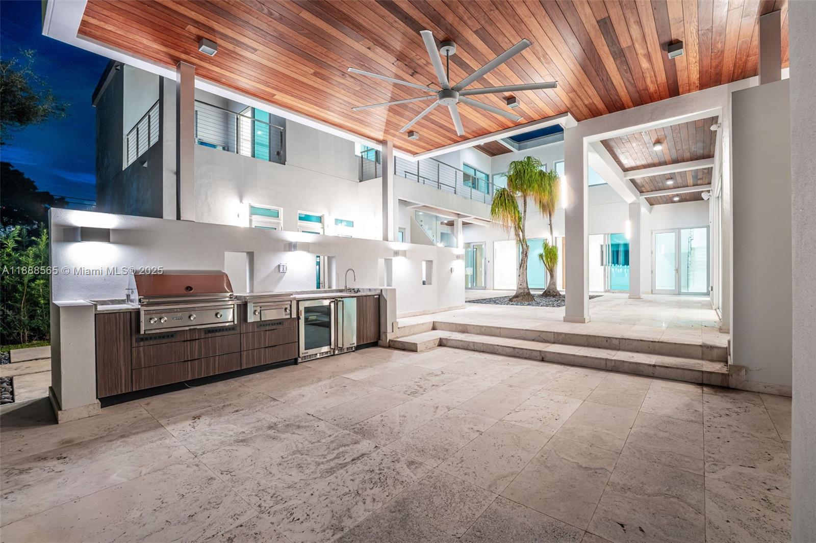 9101 SW 69th Ct Pinecrest, FL 33156