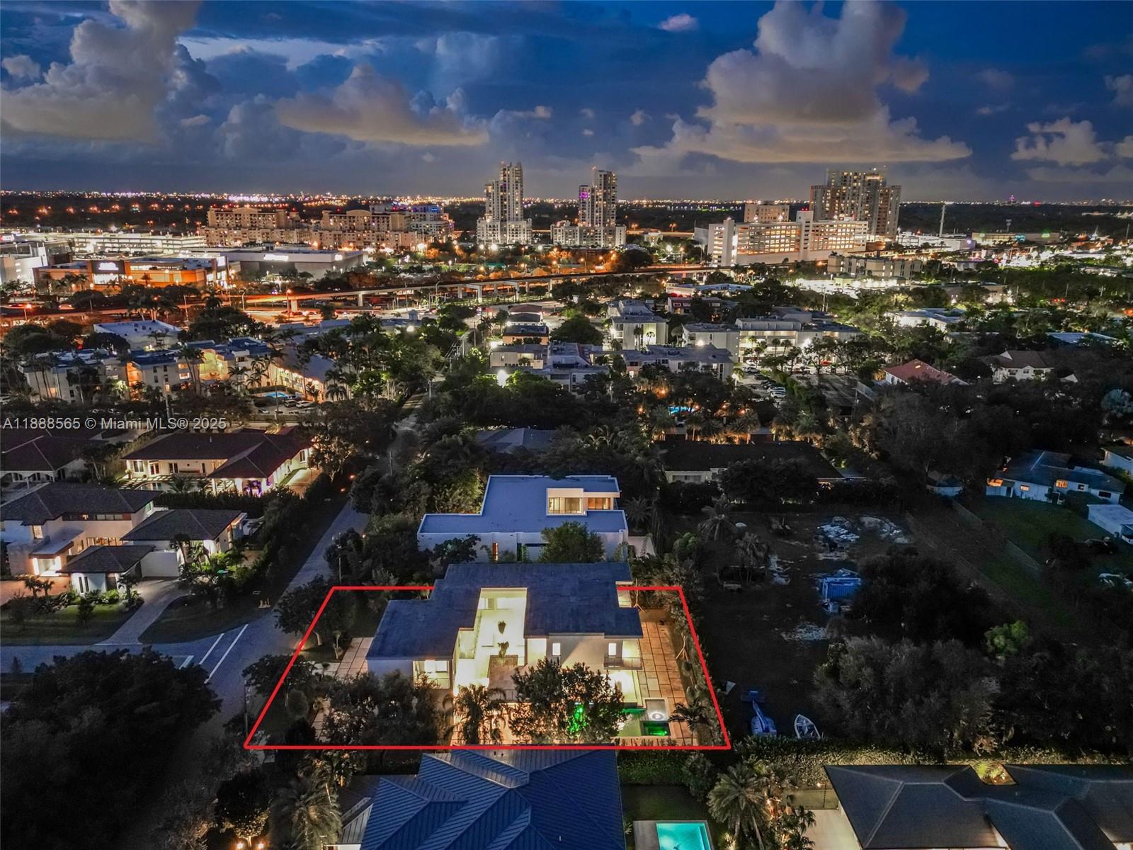 9101 SW 69th Ct Pinecrest, FL 33156