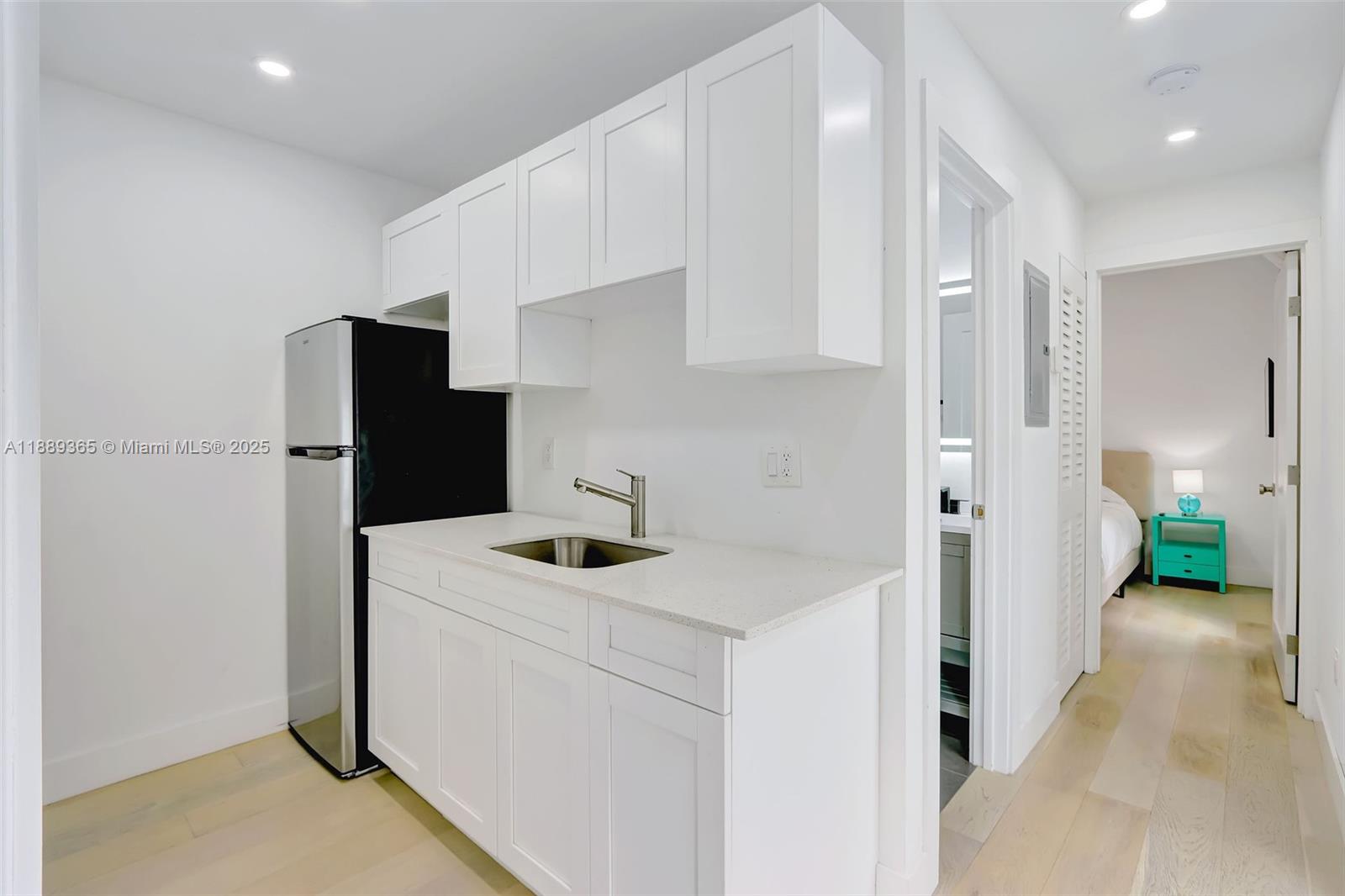 121 NW 41st St Miami, FL 33127