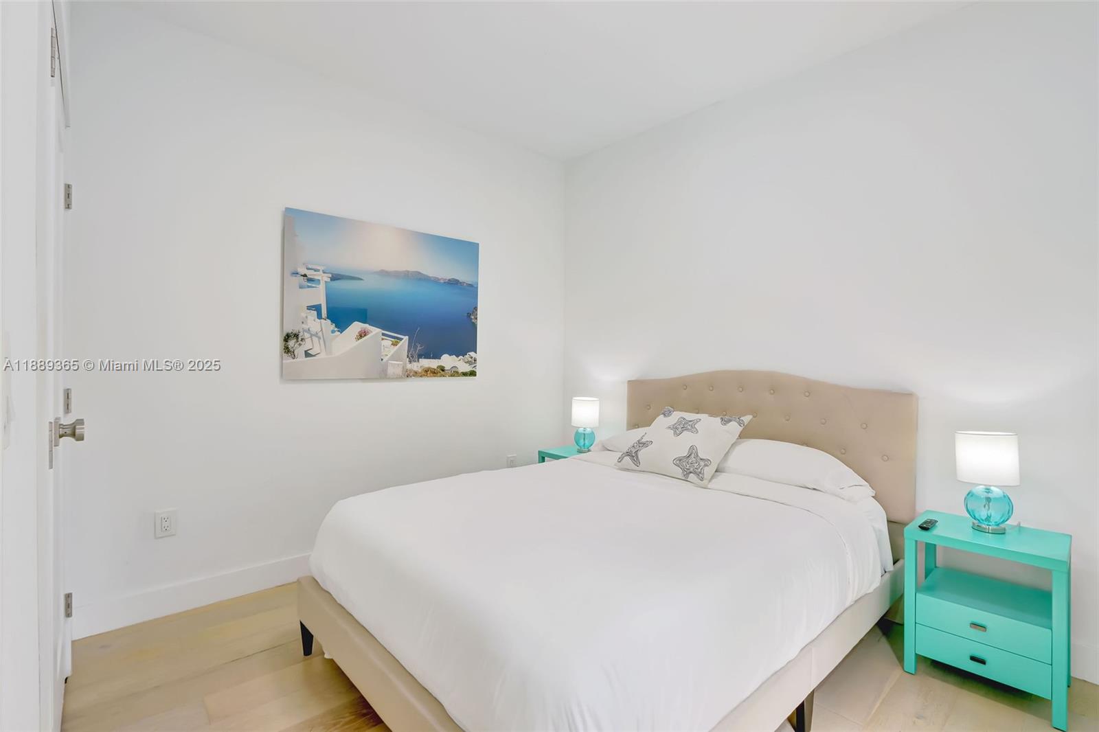 121 NW 41st St Miami, FL 33127