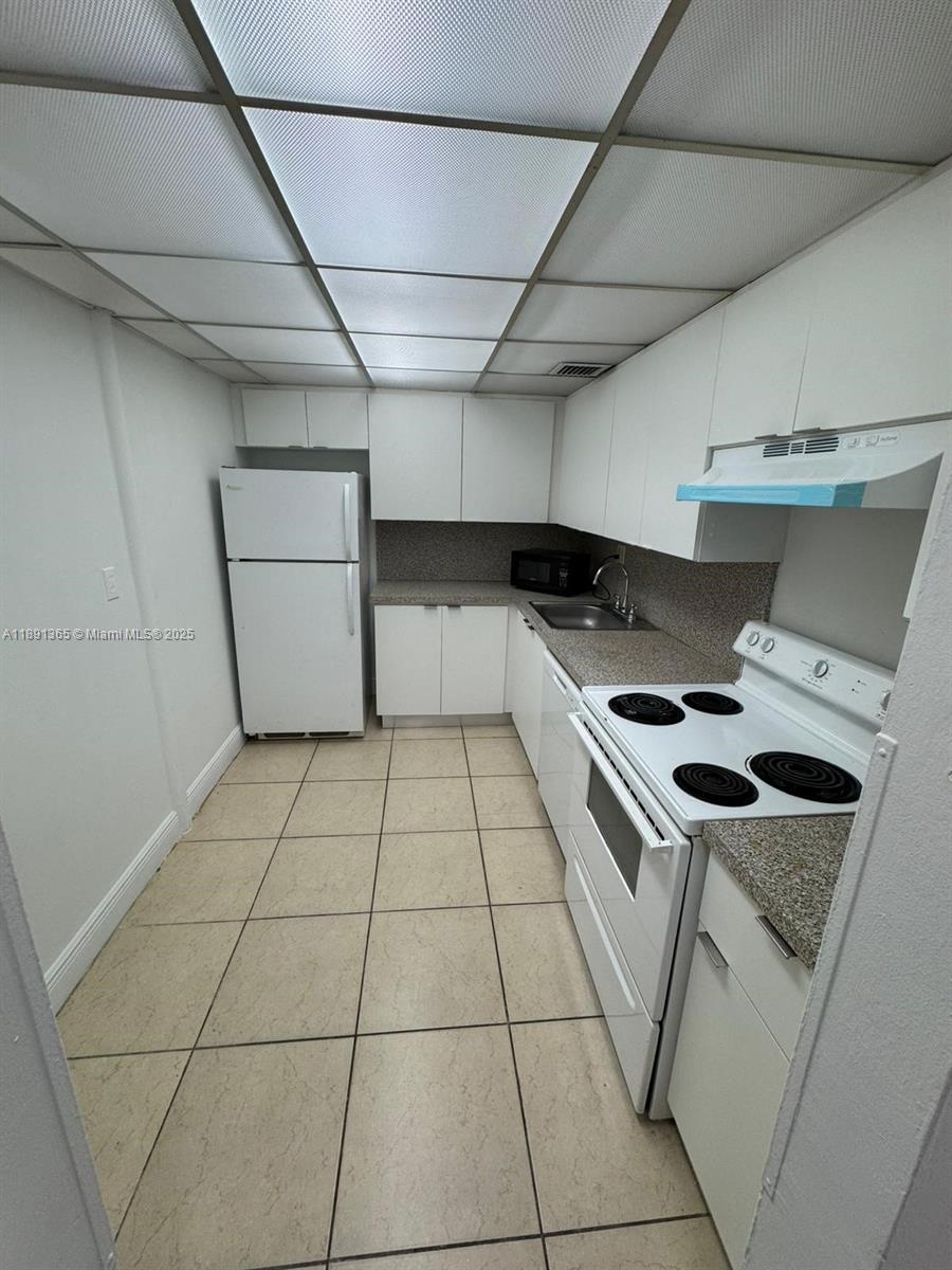 1800 Sans Souci Blvd #333 North Miami, FL 33181