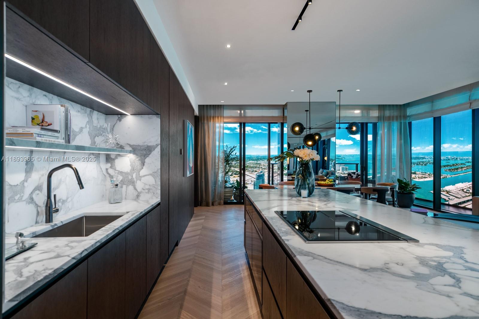 300 N Biscayne Blvd #7803 Miami, FL 33132 300 N Biscayne Blvd #7803 Miami, FL 33132