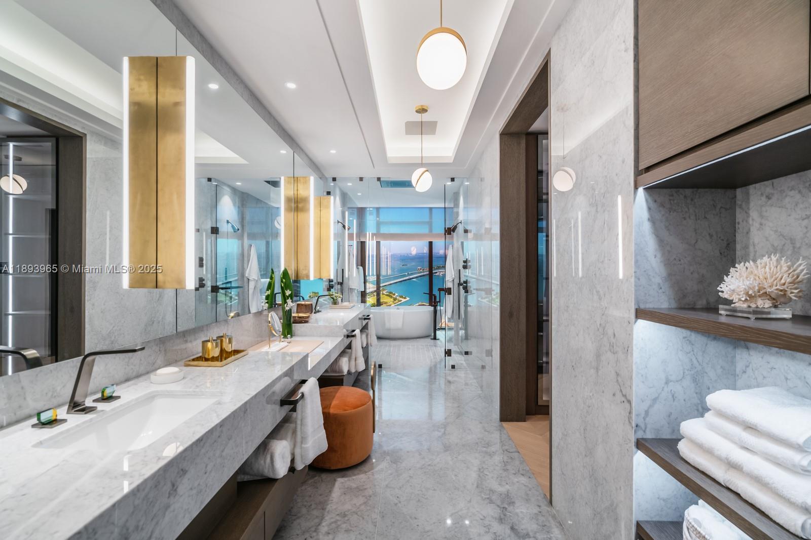 300 N Biscayne Blvd #7803 Miami, FL 33132 300 N Biscayne Blvd #7803 Miami, FL 33132