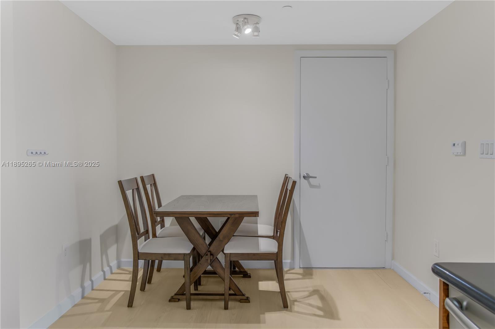 image 50 Biscayne Condominium10